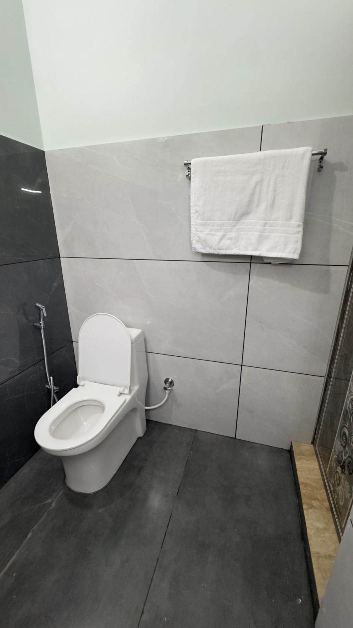 Vaduvanchal The Karlyle Homestay מראה חיצוני תמונה